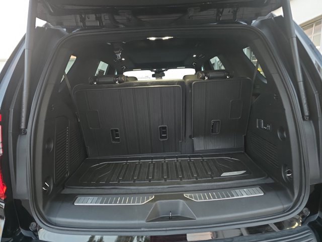 Used 2025 GMC Yukon AT4 image 13