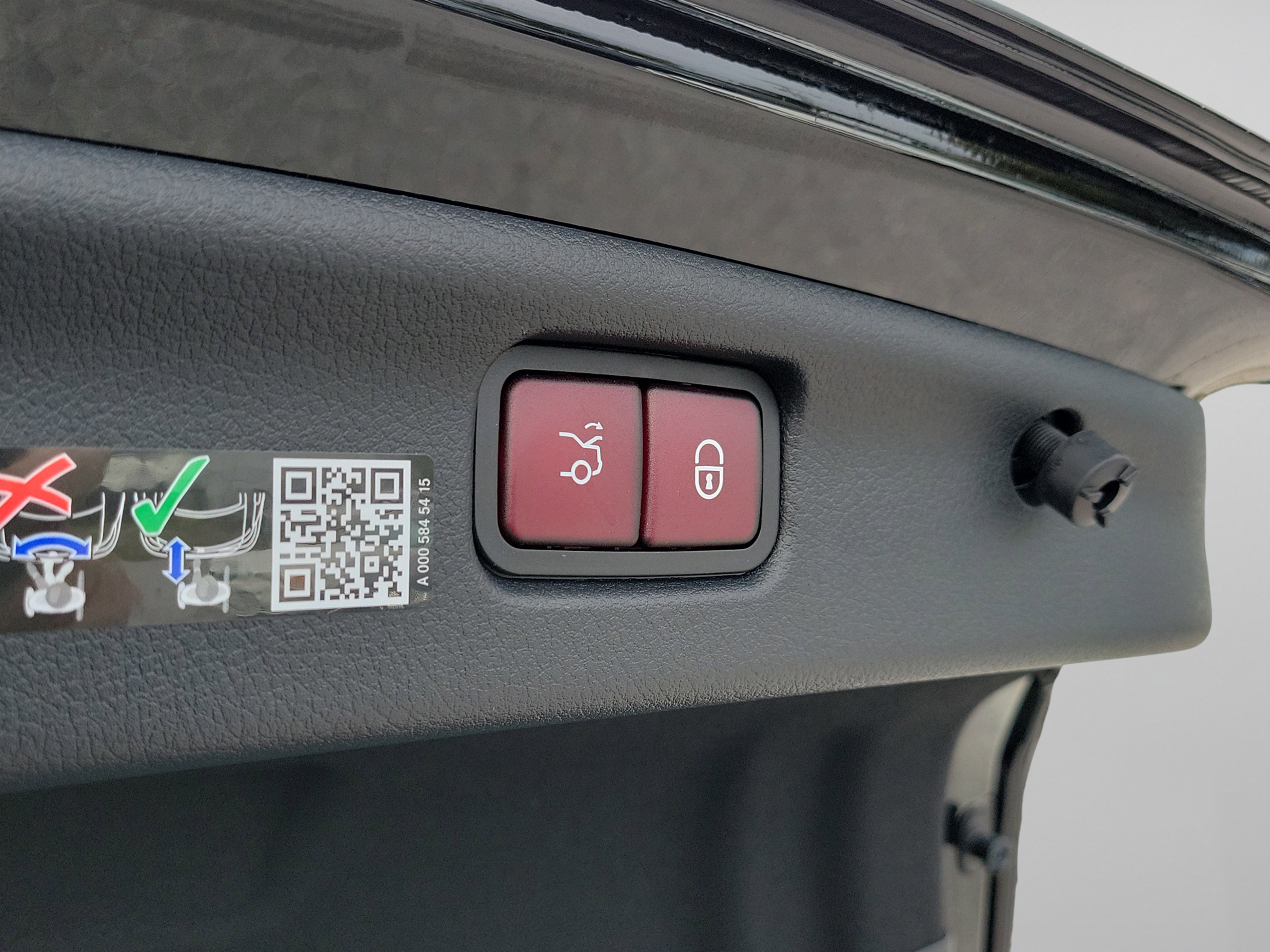 Certified 2026 Mercedes-Benz C 300 Sedan image 6