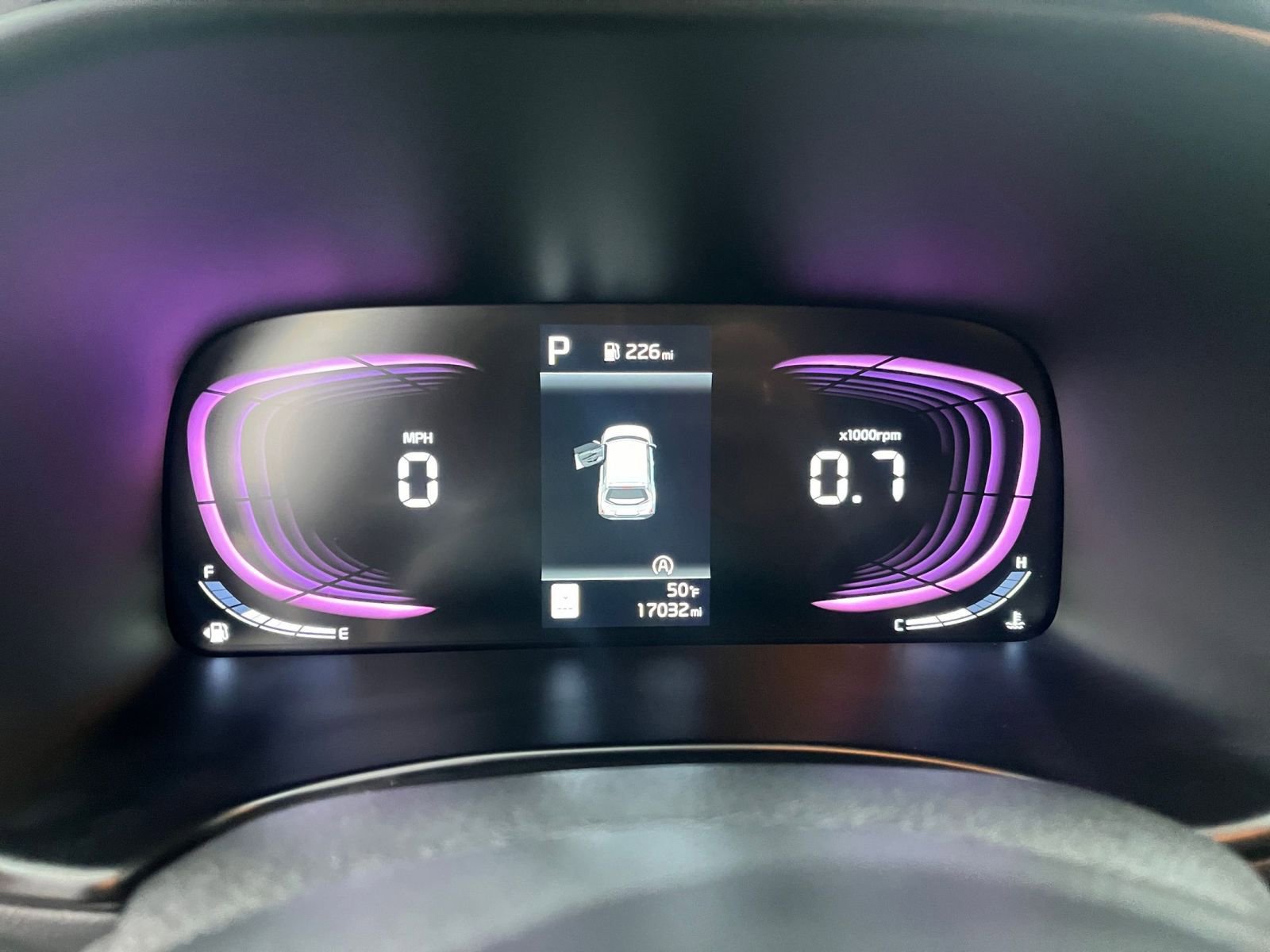 Used 2025 Kia Soul LX w/ LX Technology Package FWD image 40