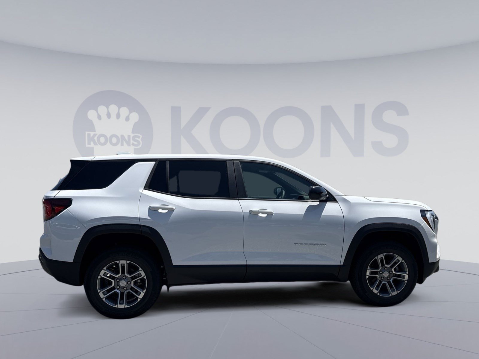 New 2027 GMC Terrain Elevation FWD image 5