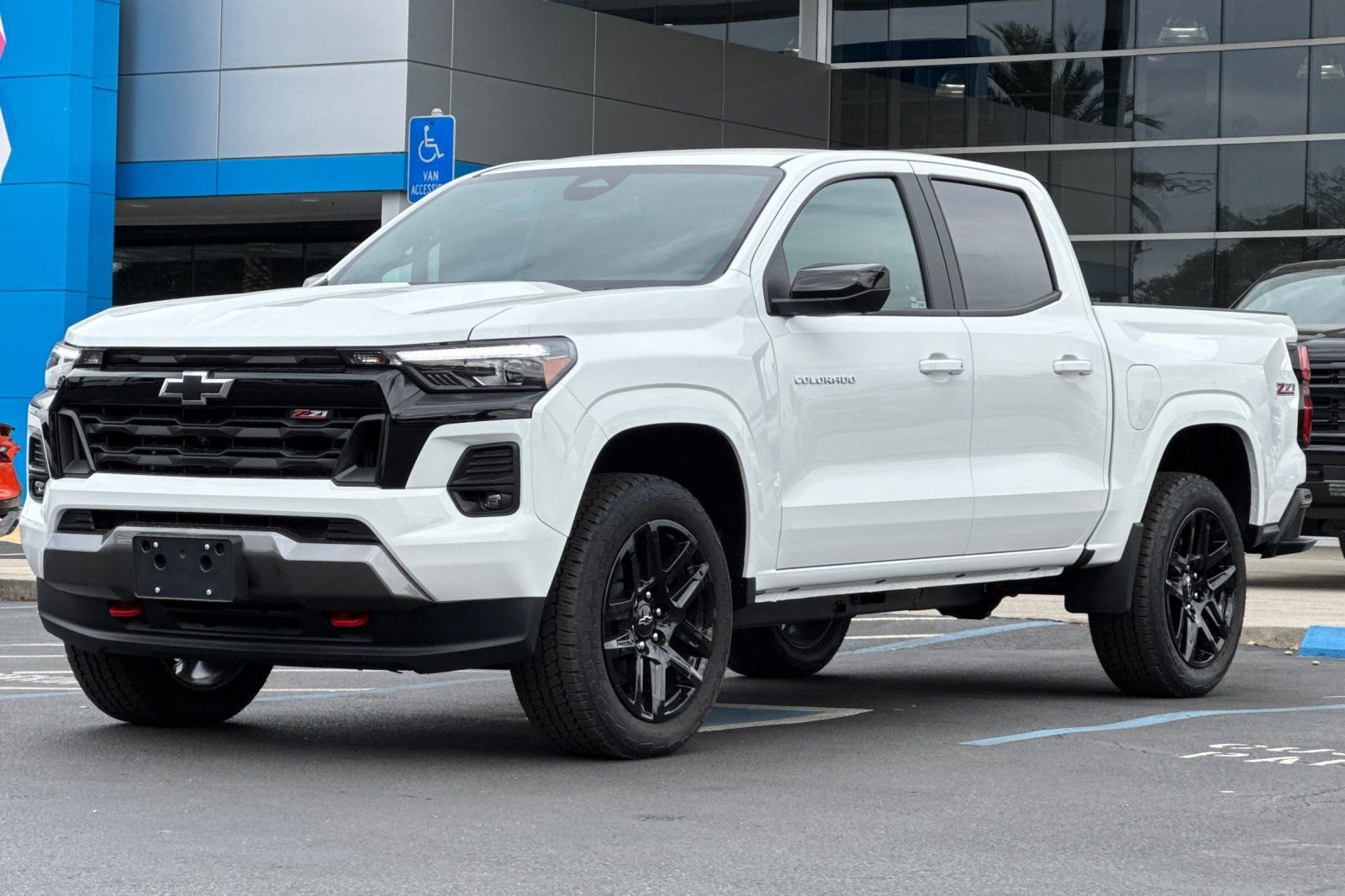 New 2025 Chevrolet Colorado Z71 w/ Technology Package image 7