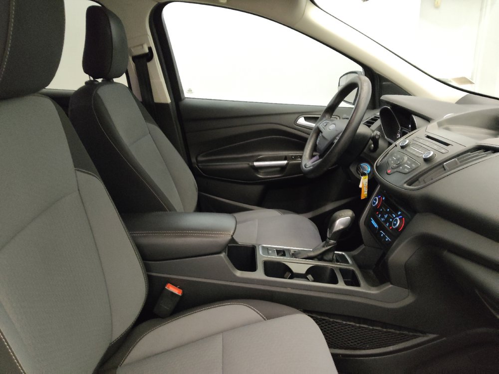 Used 2018 Ford Escape SE FWD image 21