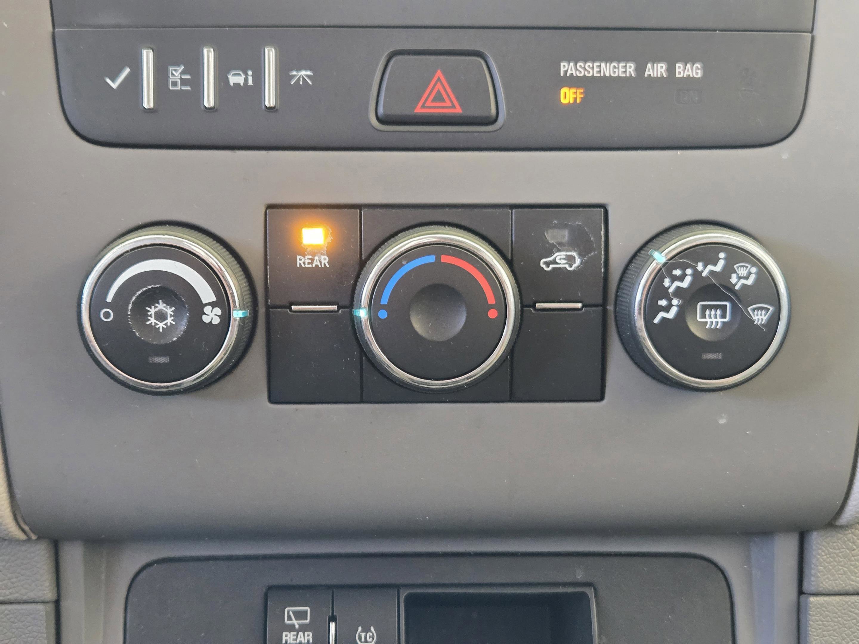 Used 2015 Chevrolet Traverse LS image 18