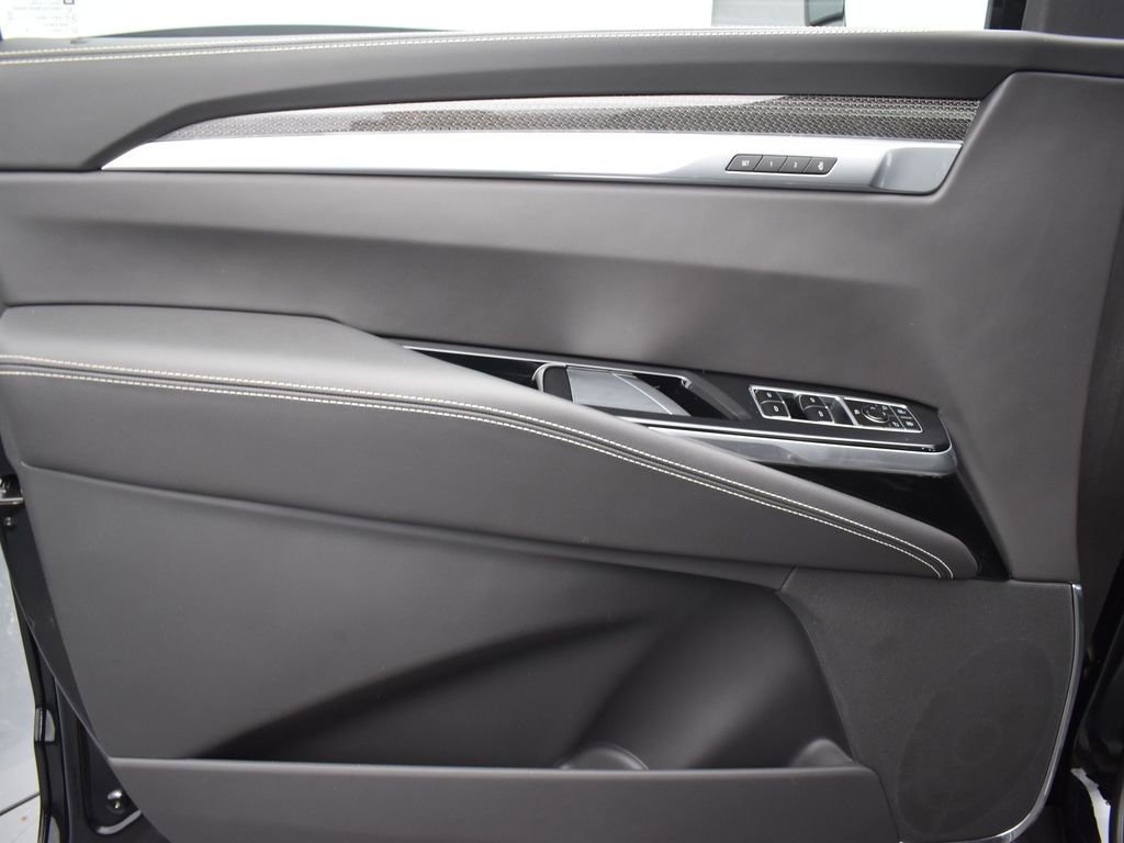 Certified 2026 Cadillac Escalade ESV V w/ LPO, ONYX Package image 11