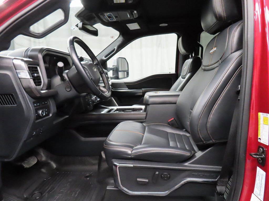 Used 2024 Ford F250 Platinum w/ FX4 Off-Road Package image 12