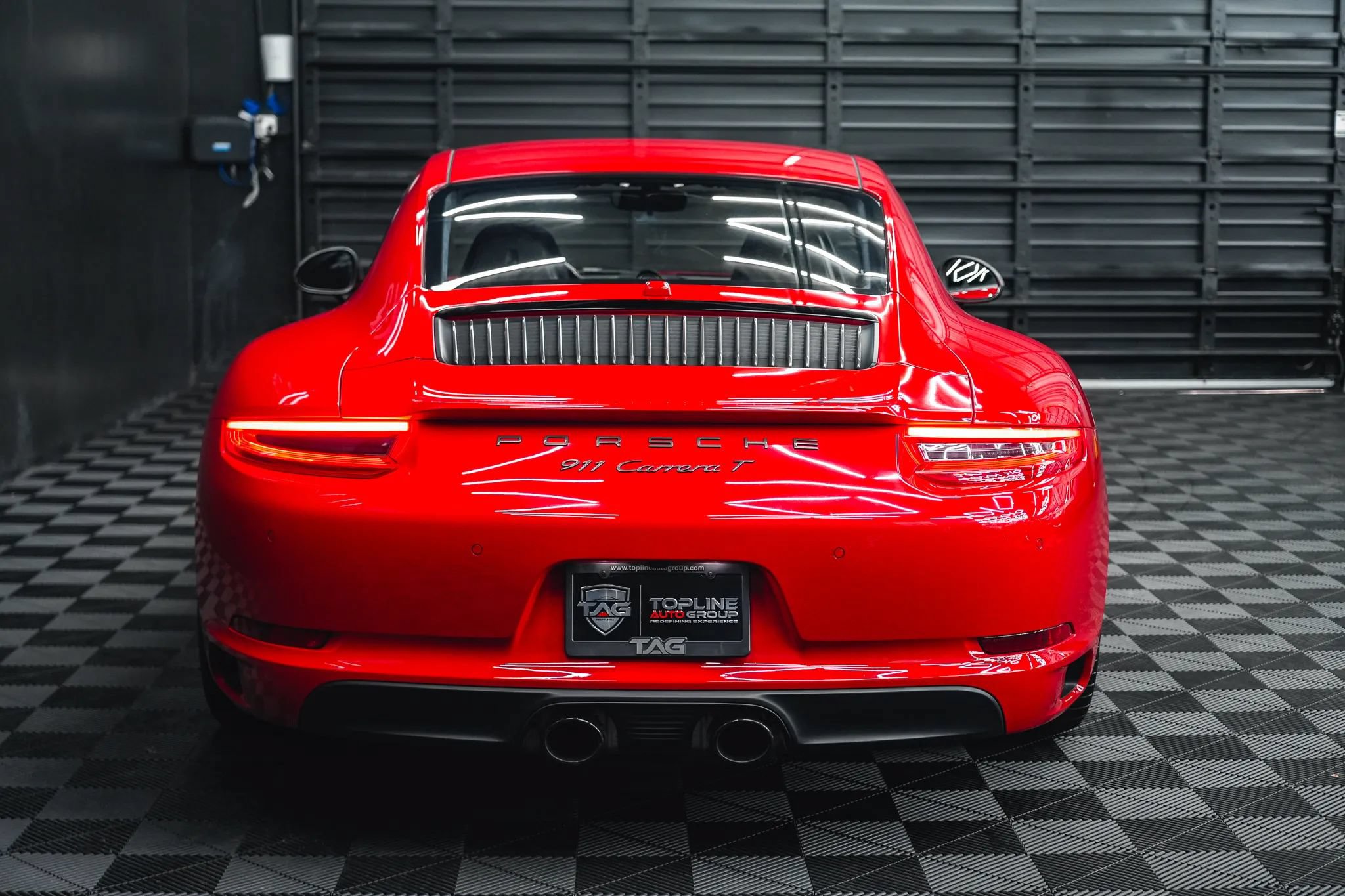 Used 2018 Porsche 911 Carrera T RWD image 25