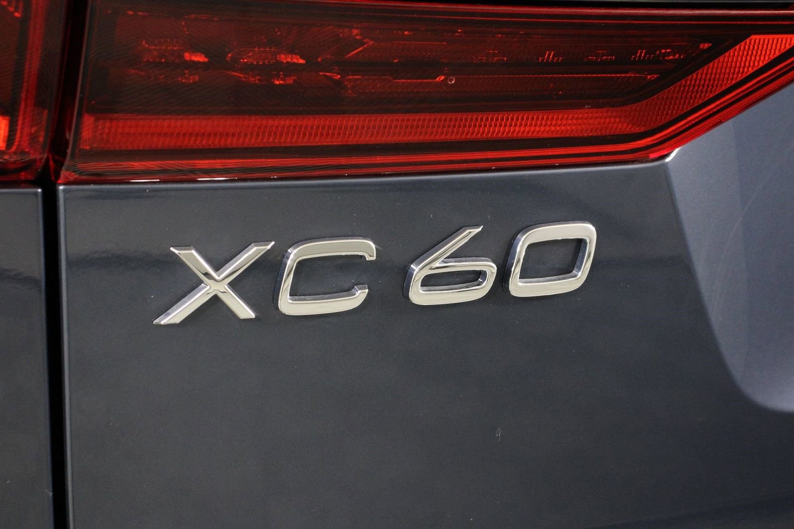 Certified 2026 Volvo XC60 B5 Plus w/ Protection Package Premier AWD/4WD image 19