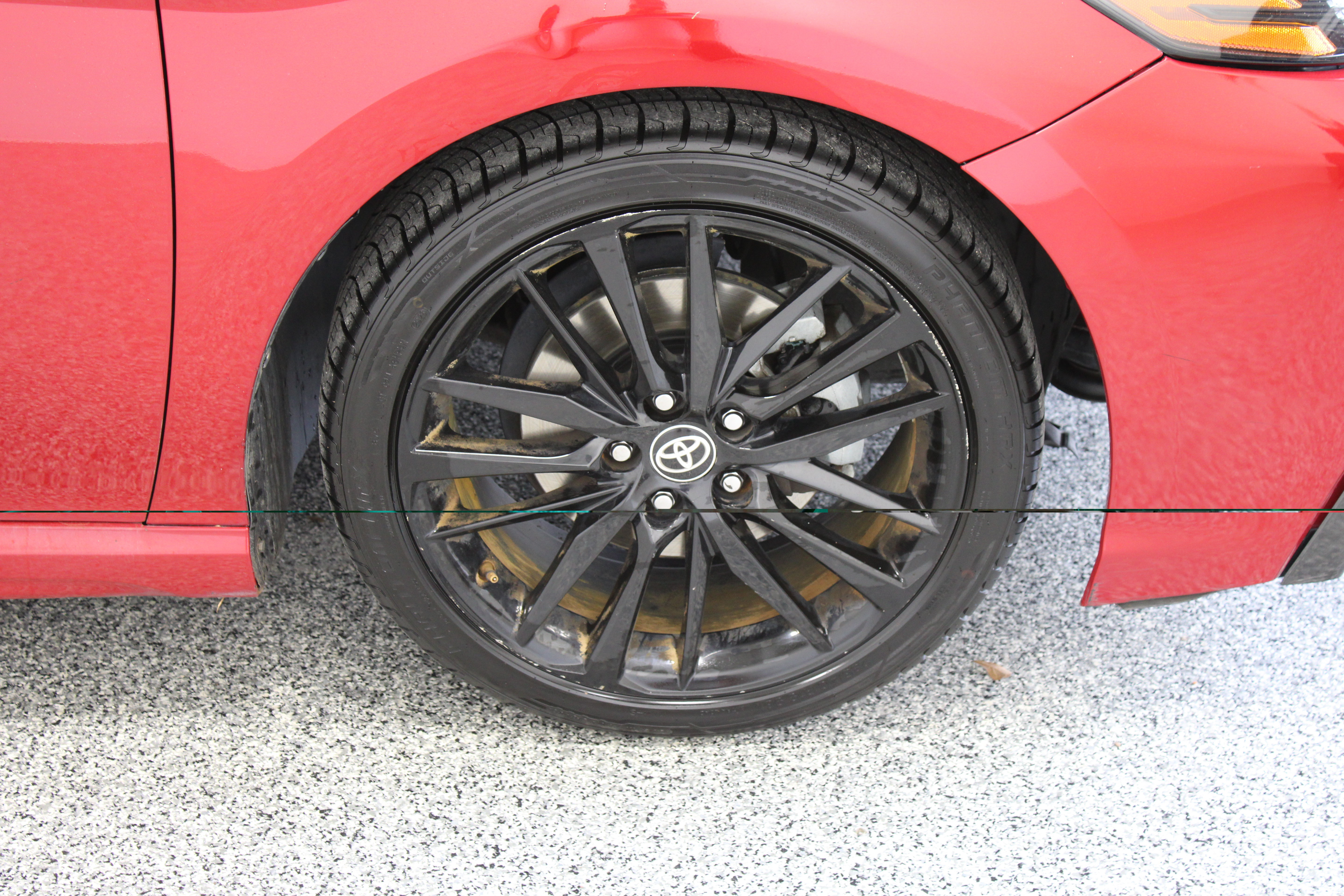Used 2022 Toyota Camry XSE FWD image 5