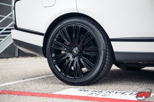 Used 2018 Land Rover Range Rover HSE image 48