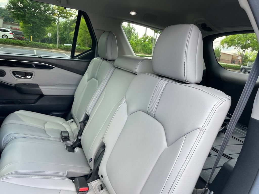 Certified 2025 Honda Pilot EX-L image 41