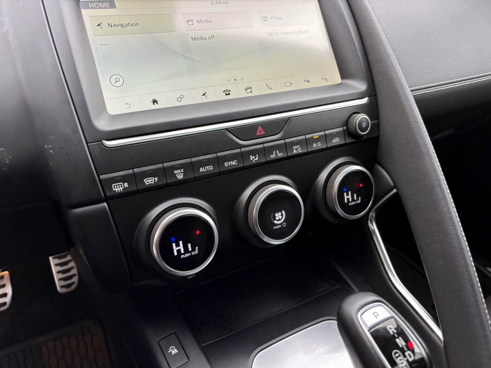 Used 2019 Jaguar E-PACE R-Dynamic HSE image 17