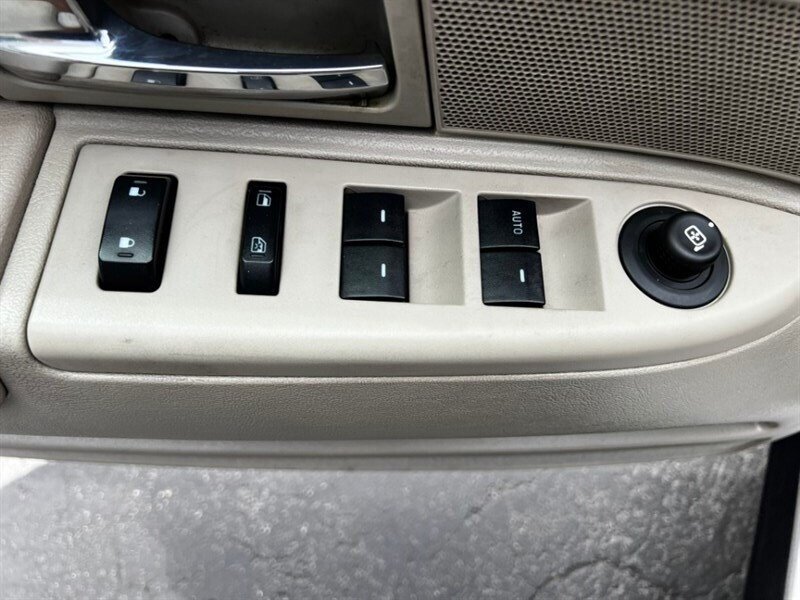 Used 2009 Mercury Grand Marquis LS RWD image 24