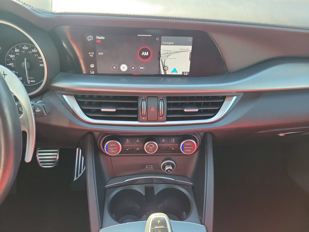 Used 2022 Alfa Romeo Stelvio Veloce AWD/4WD image 26