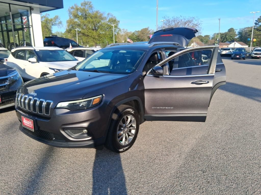 Used 2020 Jeep Cherokee Latitude Plus image 27