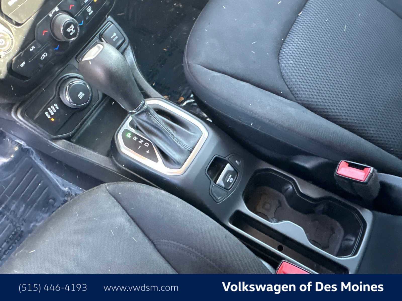 Used 2019 Jeep Renegade Altitude w/ Quick Order Package 2XM image 16