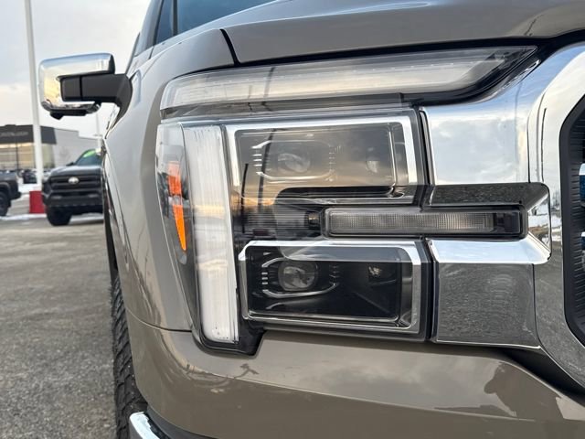 Used 2025 Ford F150 Lariat w/ Equipment Group 501A Mid image 11