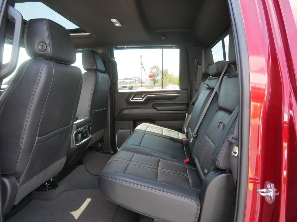 Used 2024 Chevrolet Silverado 3500 High Country w/ High Country Premium Package AWD/4WD image 25