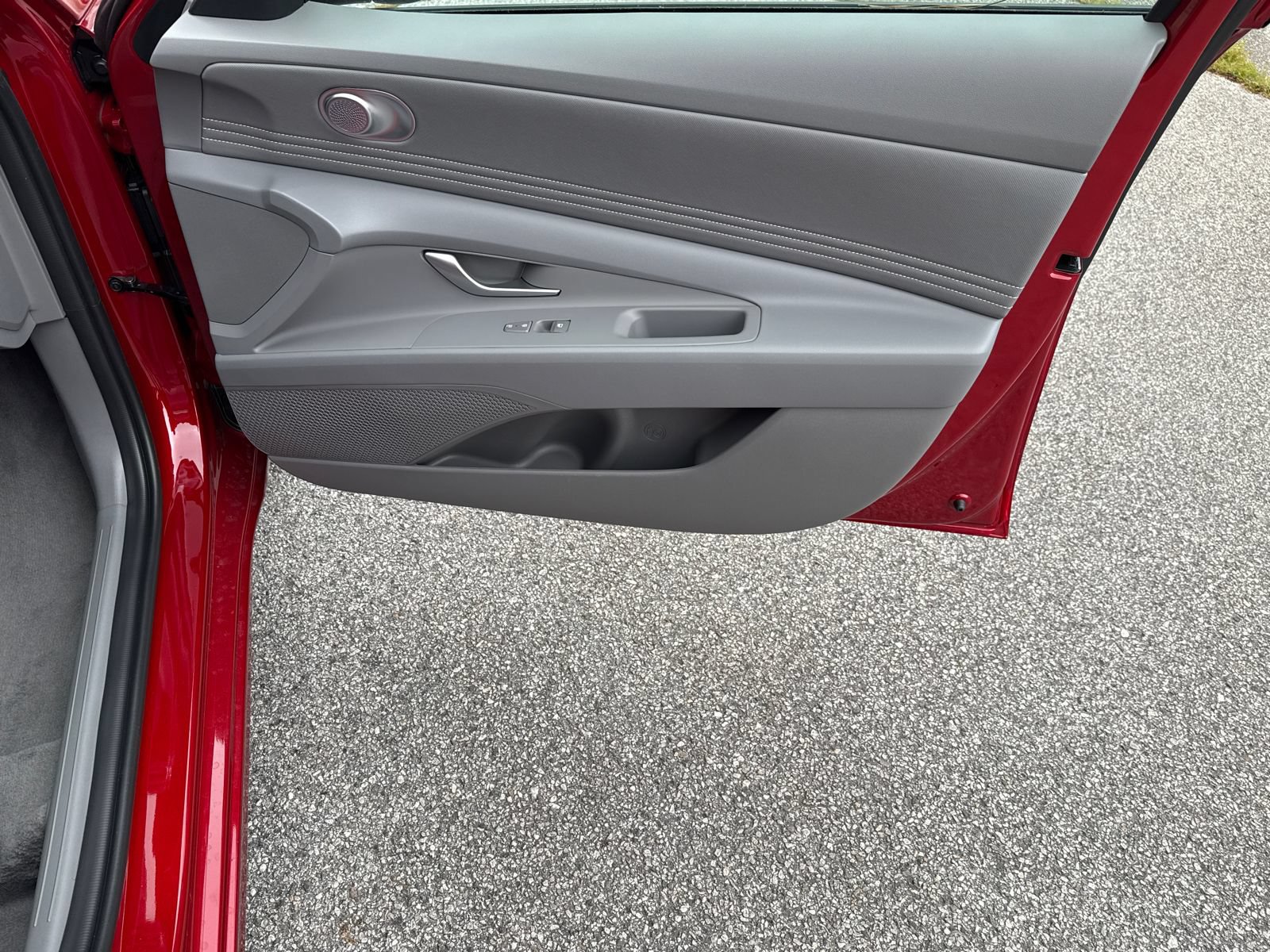 Used 2025 Hyundai Elantra Sport FWD image 14