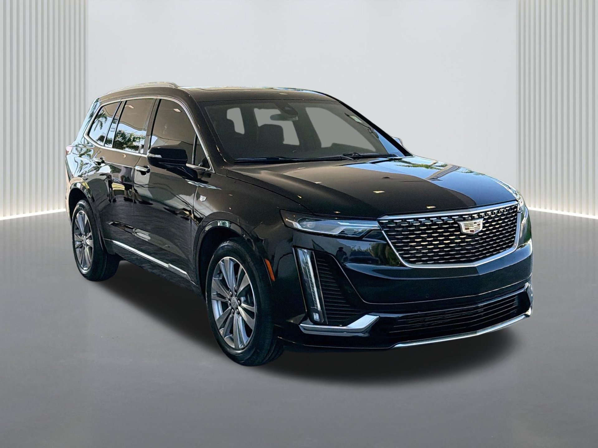 Certified 2024 Cadillac XT6 Premium Luxury FWD image 9