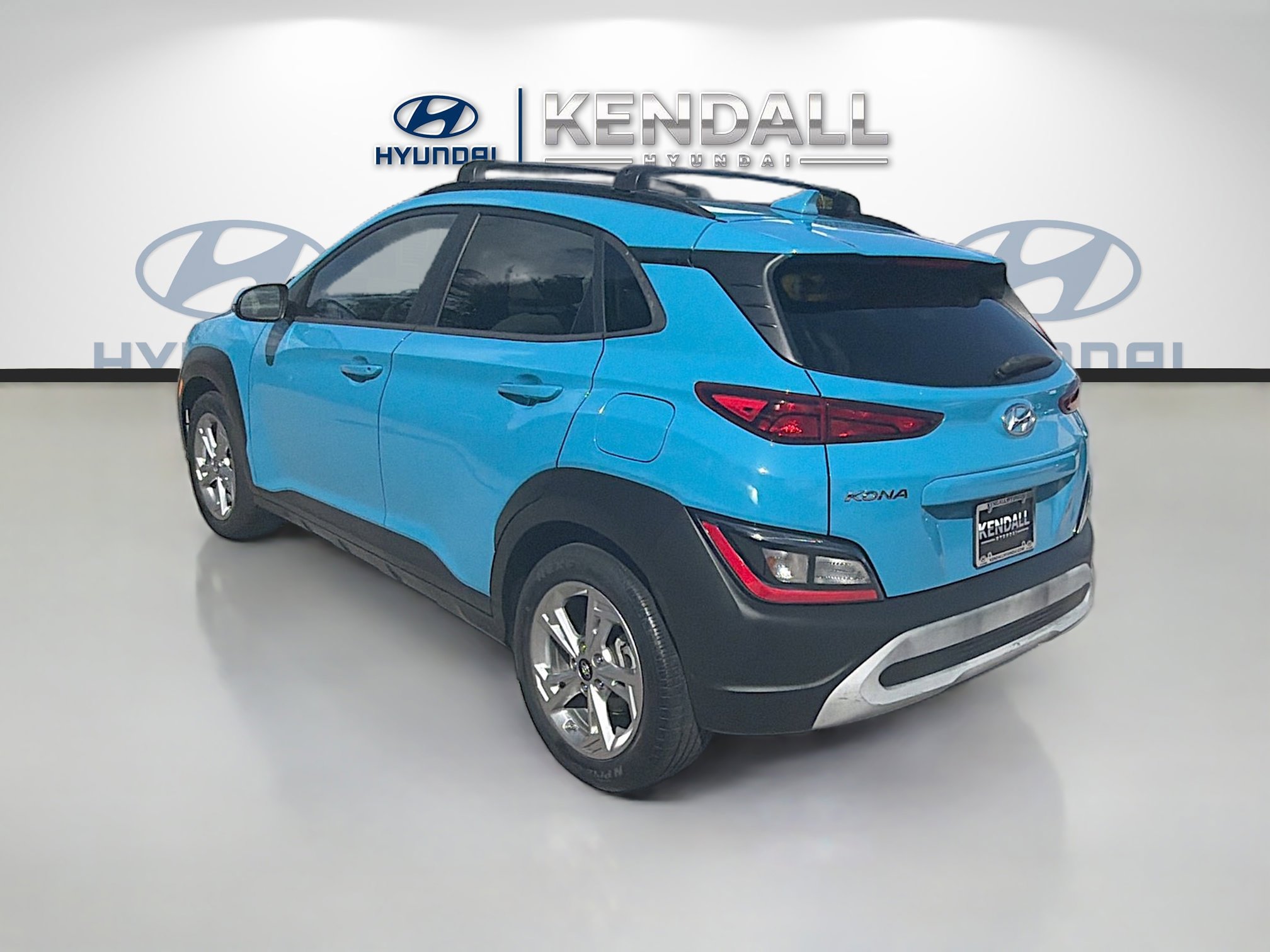 Used 2022 Hyundai Kona SEL w/ Convenience Package FWD image 4