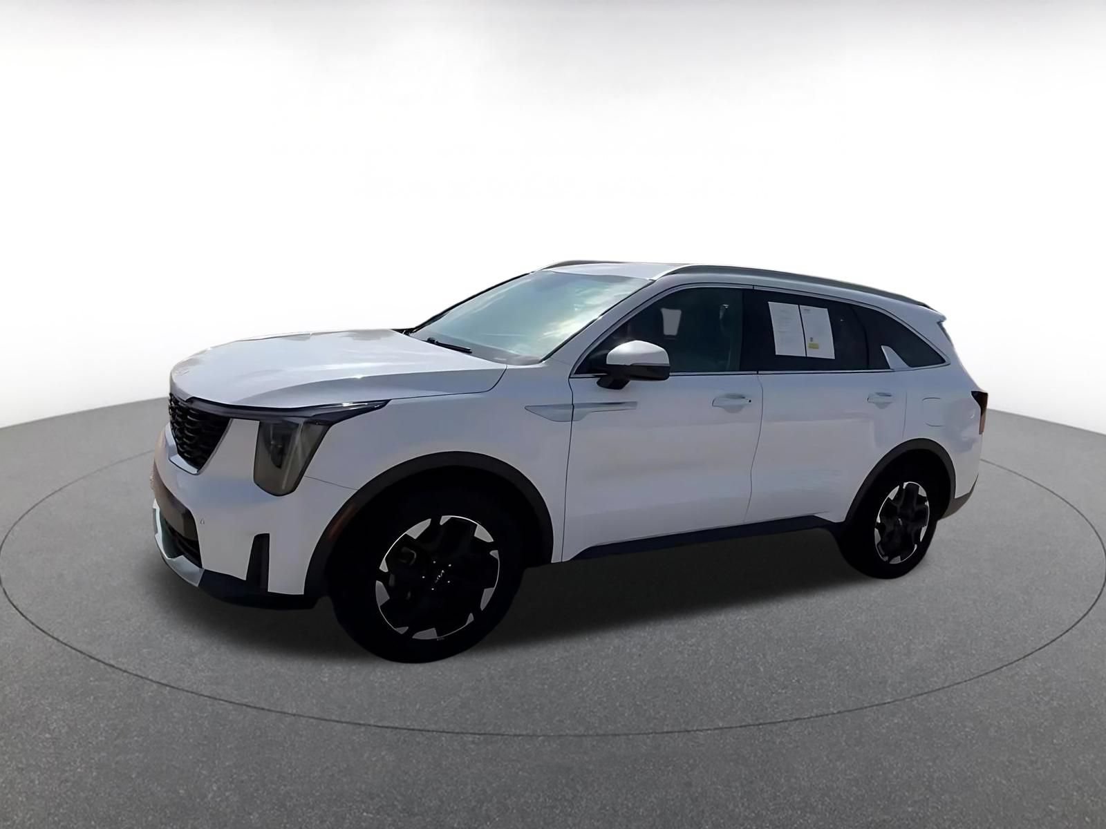 Used 2024 Kia Sorento S FWD image 8