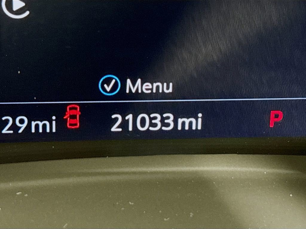 Certified 2023 Buick Envision Essence w/ Sport Touring Package image 15