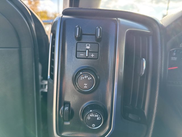 Used 2017 Chevrolet Silverado 2500 LT AWD/4WD image 49