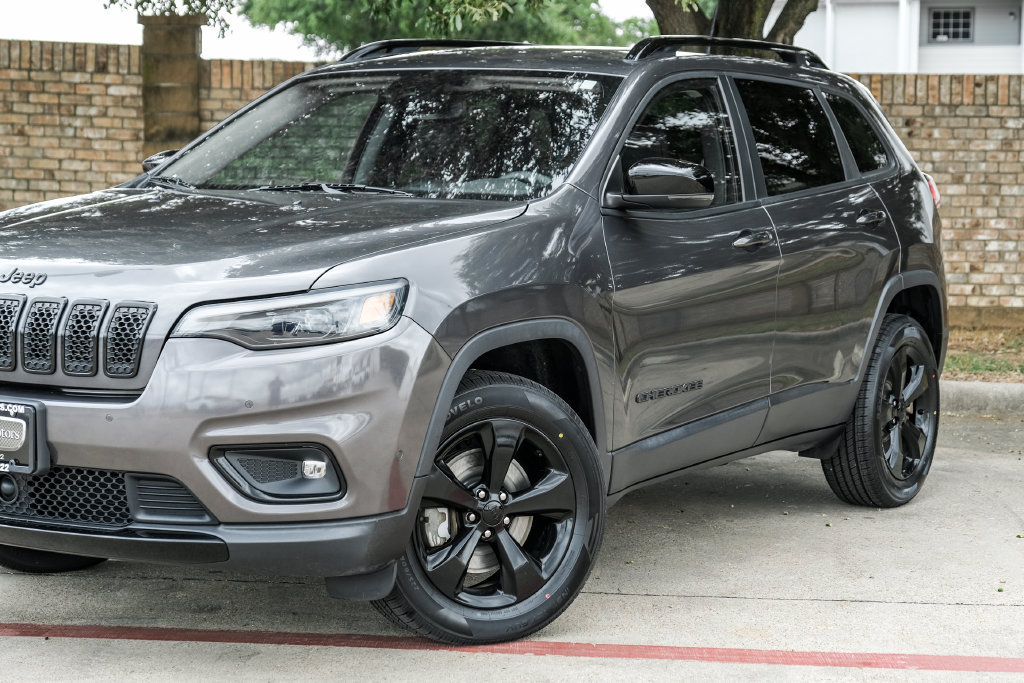 Used 2023 Jeep Cherokee Altitude Lux AWD/4WD image 13