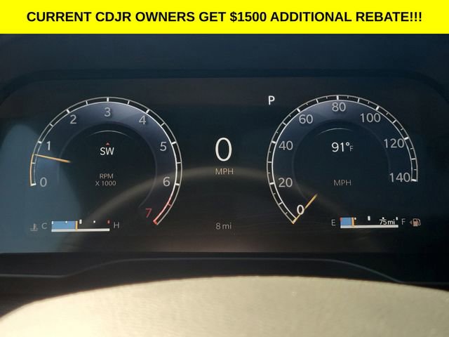 New 2025 Jeep Grand Cherokee Limited w/ Black Appearance Package image 9