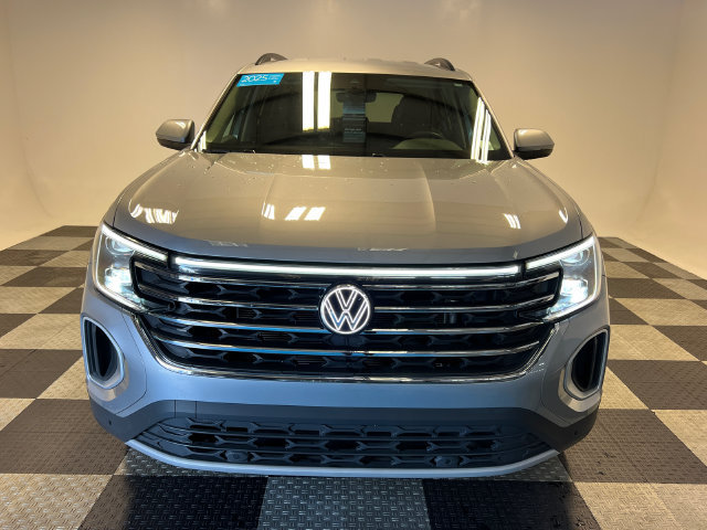 Certified 2025 Volkswagen Atlas SE AWD/4WD image 2