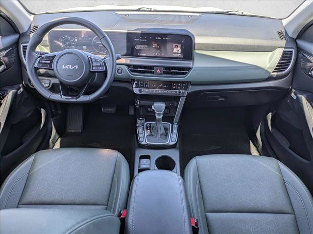 Used 2024 Kia Seltos SX w/ SX Sunroof Package AWD/4WD image 17