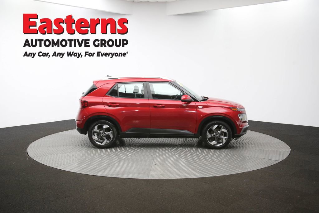 Used 2022 Hyundai Venue SEL image 96