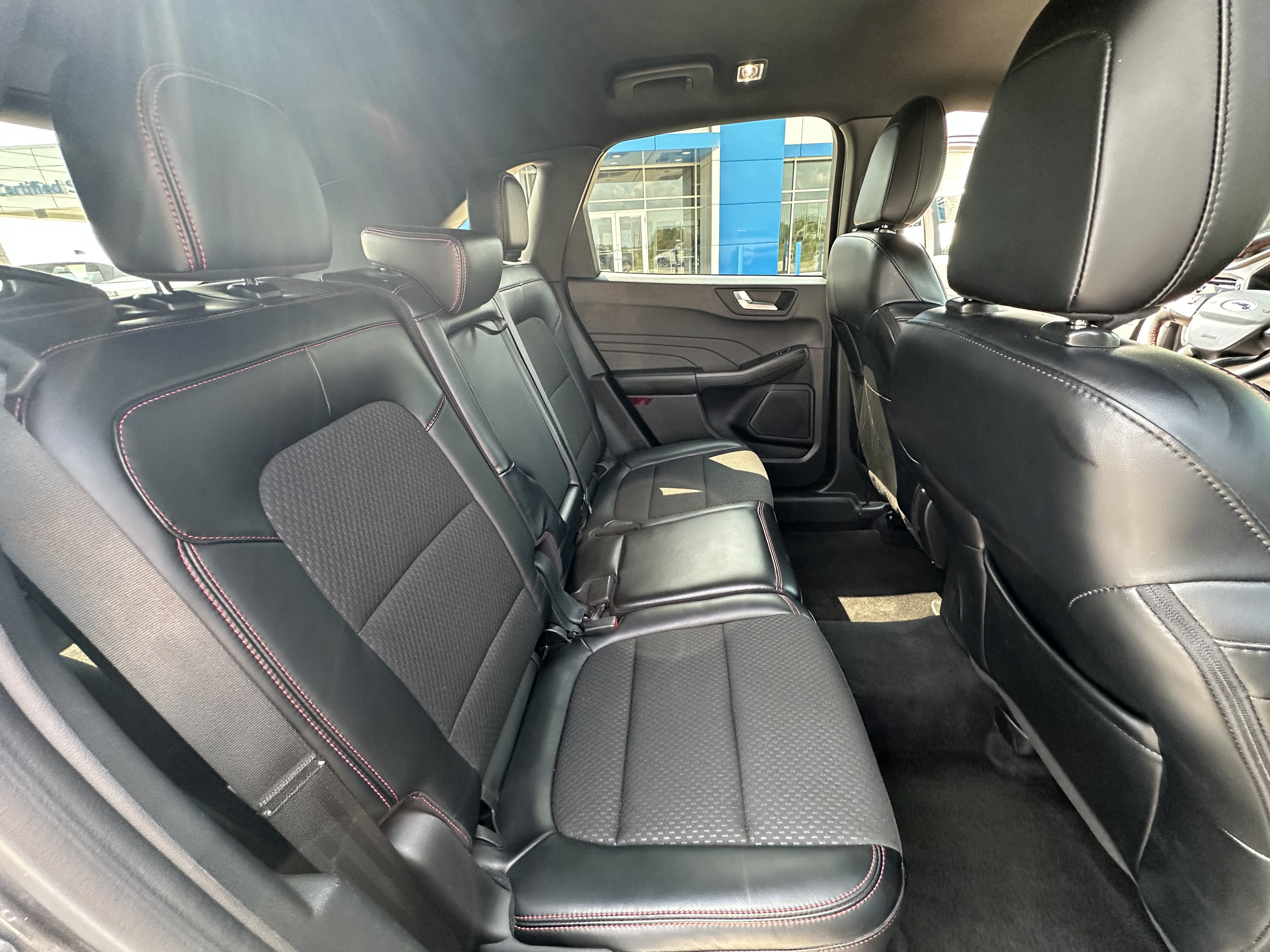 Used 2024 Ford Escape ST-Line AWD/4WD image 30