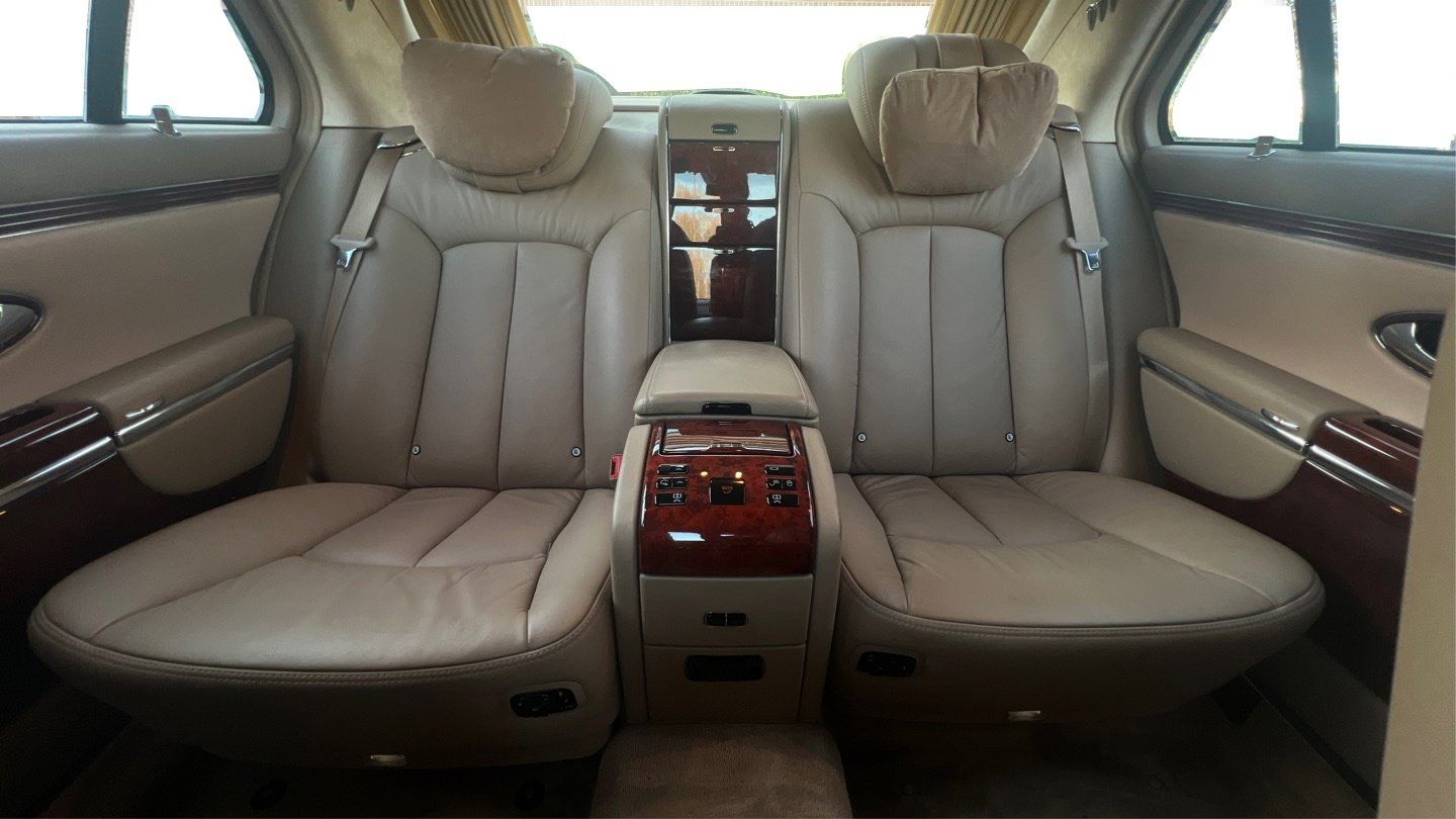 Used 2004 Maybach 57 sedan image 18
