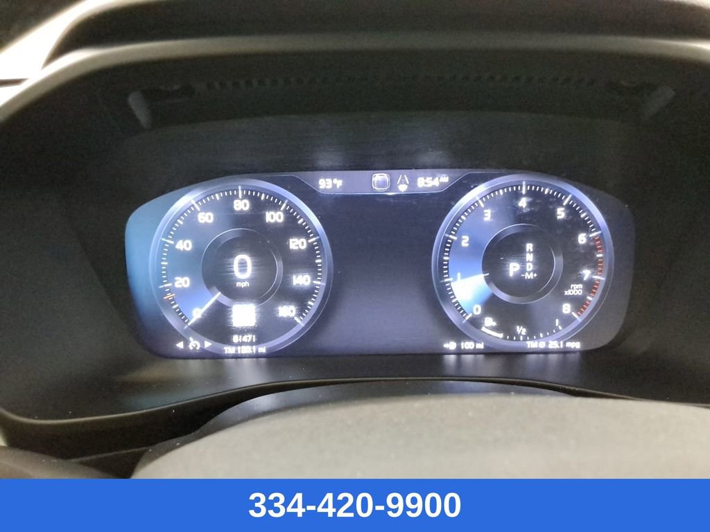 Used 2022 Volvo XC40 T5 Momentum image 10