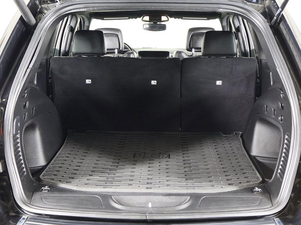 Used 2022 Jeep Grand Cherokee Limited image 19