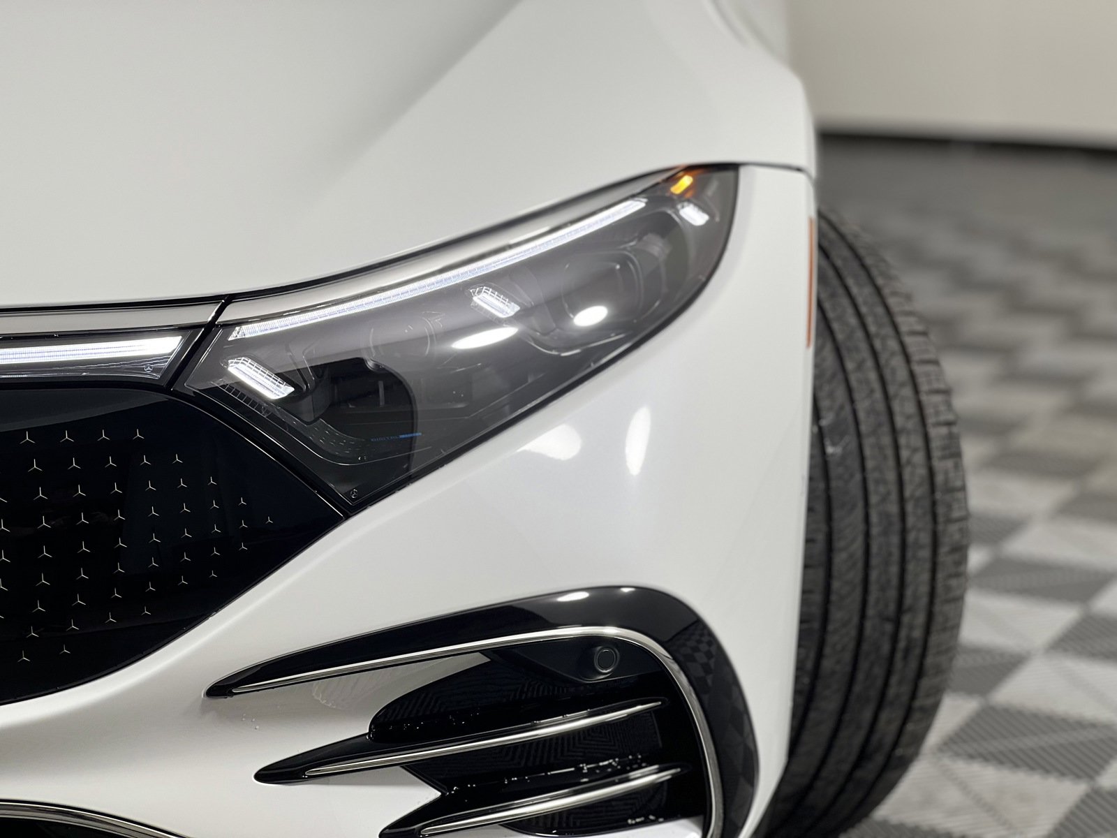 Used 2024 Mercedes-Benz EQS 450+ 4MATIC Sedan image 8