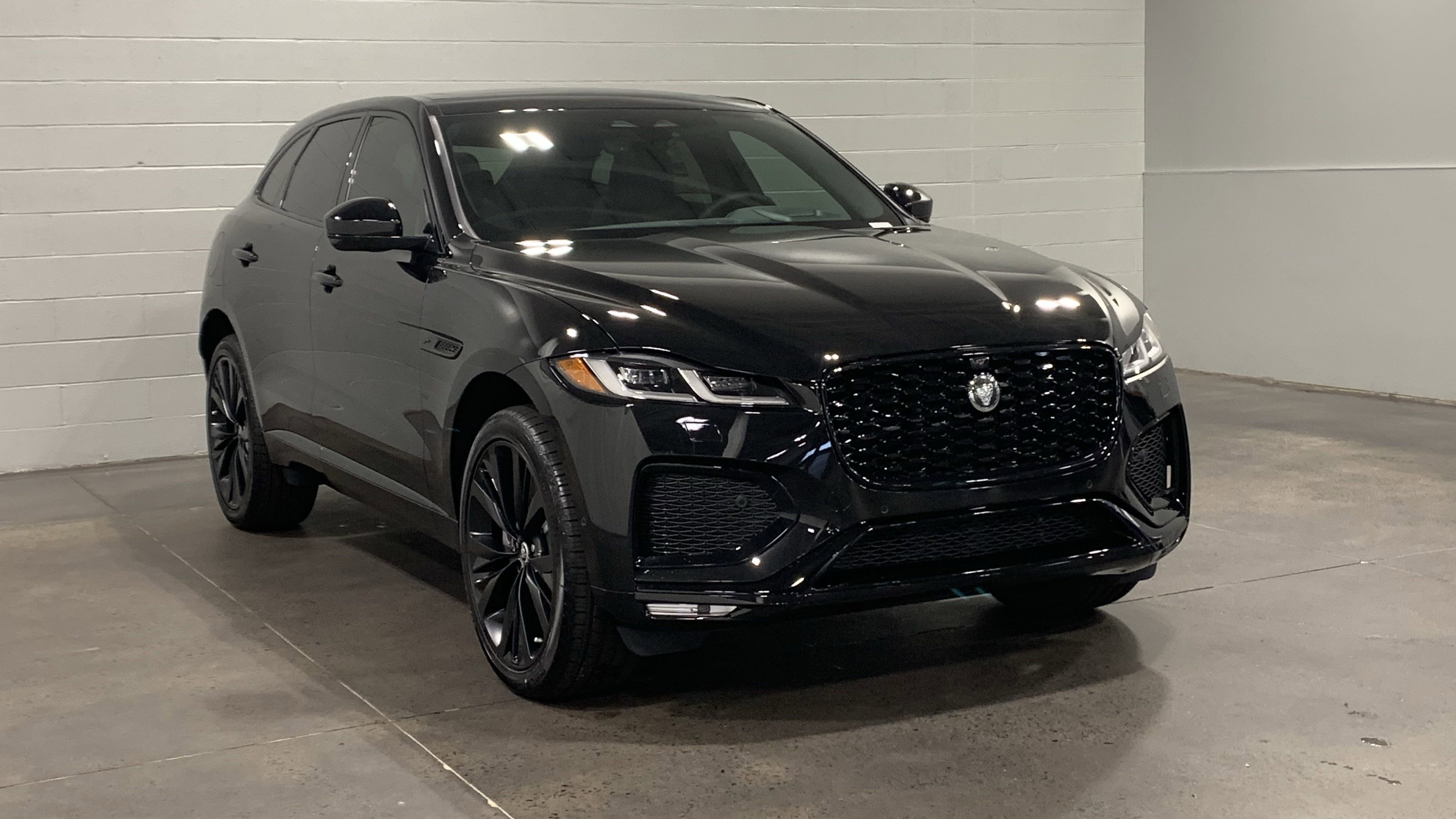 New 2026 Jaguar F-PACE R-Dynamic S image 11