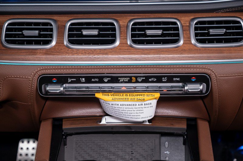 New 2026 Mercedes-Benz GLS 580 4MATIC image 23