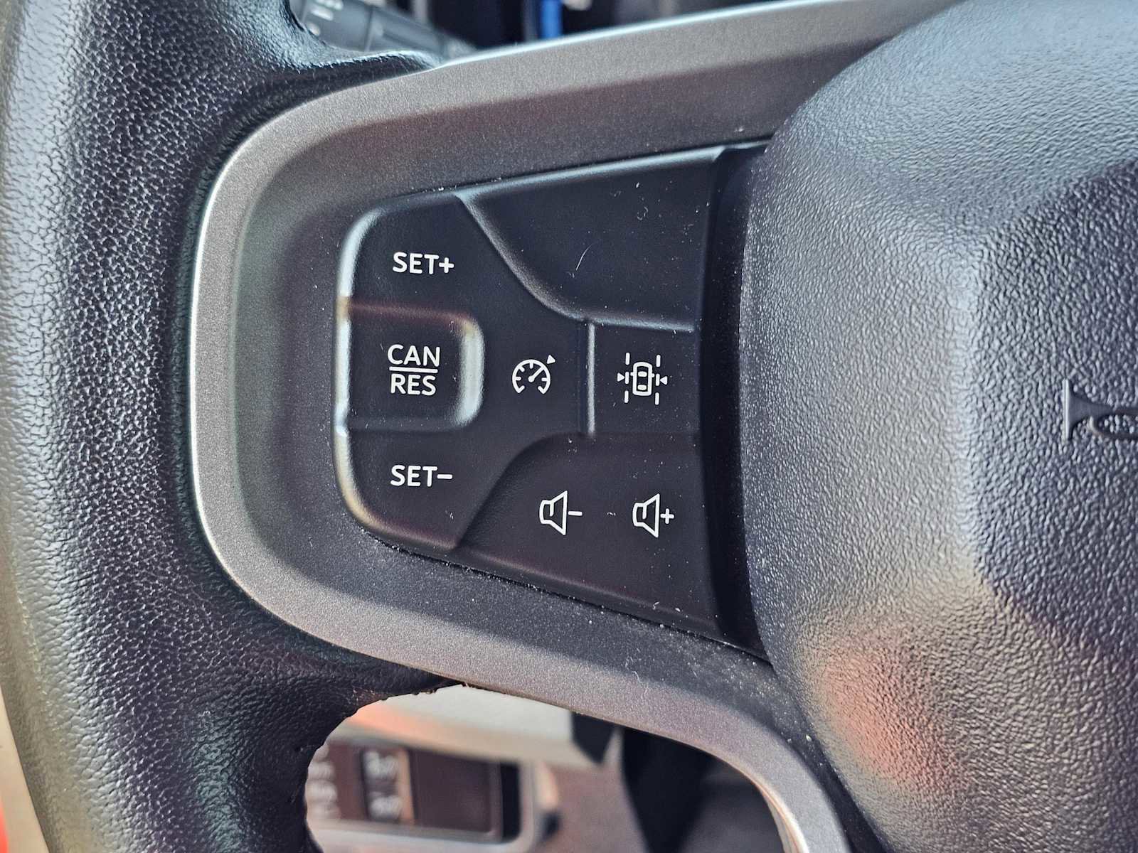 Used 2023 Ford Bronco Black Diamond w/ Sasquatch Package image 17