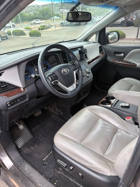 Used 2015 Toyota Sienna Limited AWD/4WD image 20
