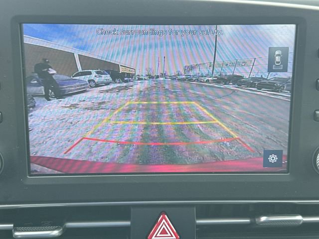 Used 2021 Hyundai Elantra SE image 24