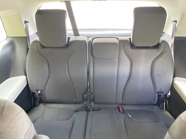 Used 2022 Kia Carnival LX FWD image 34
