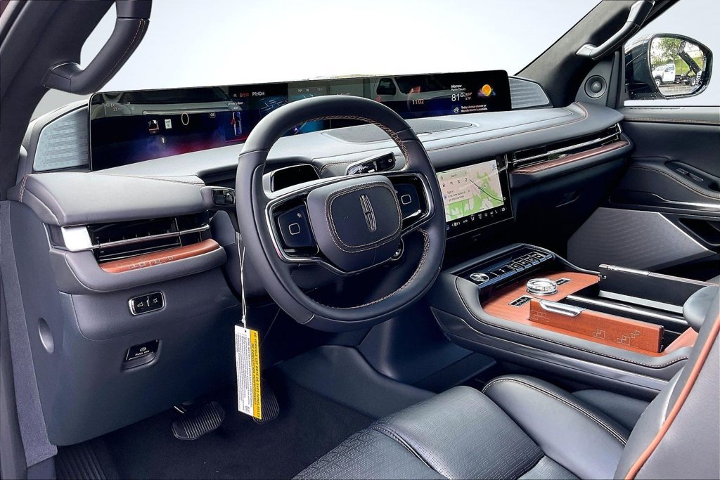 New 2027 Lincoln Navigator L Black Label AWD/4WD image 7