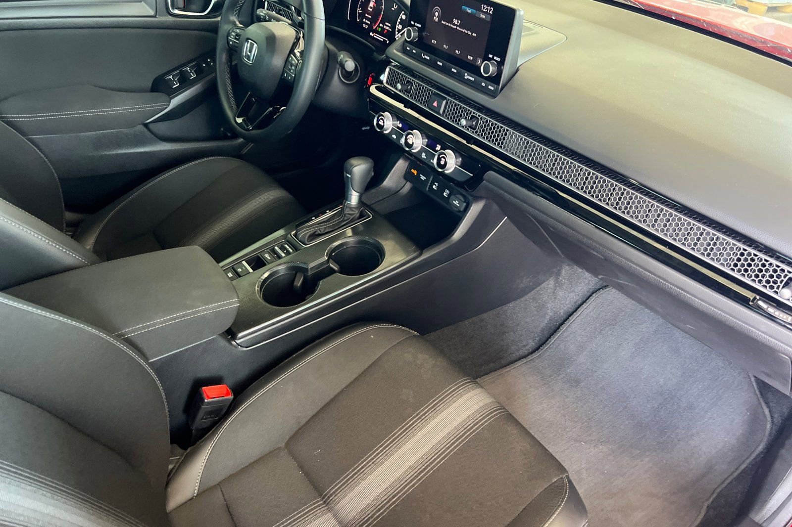 Used 2025 Honda Civic Sport image 12