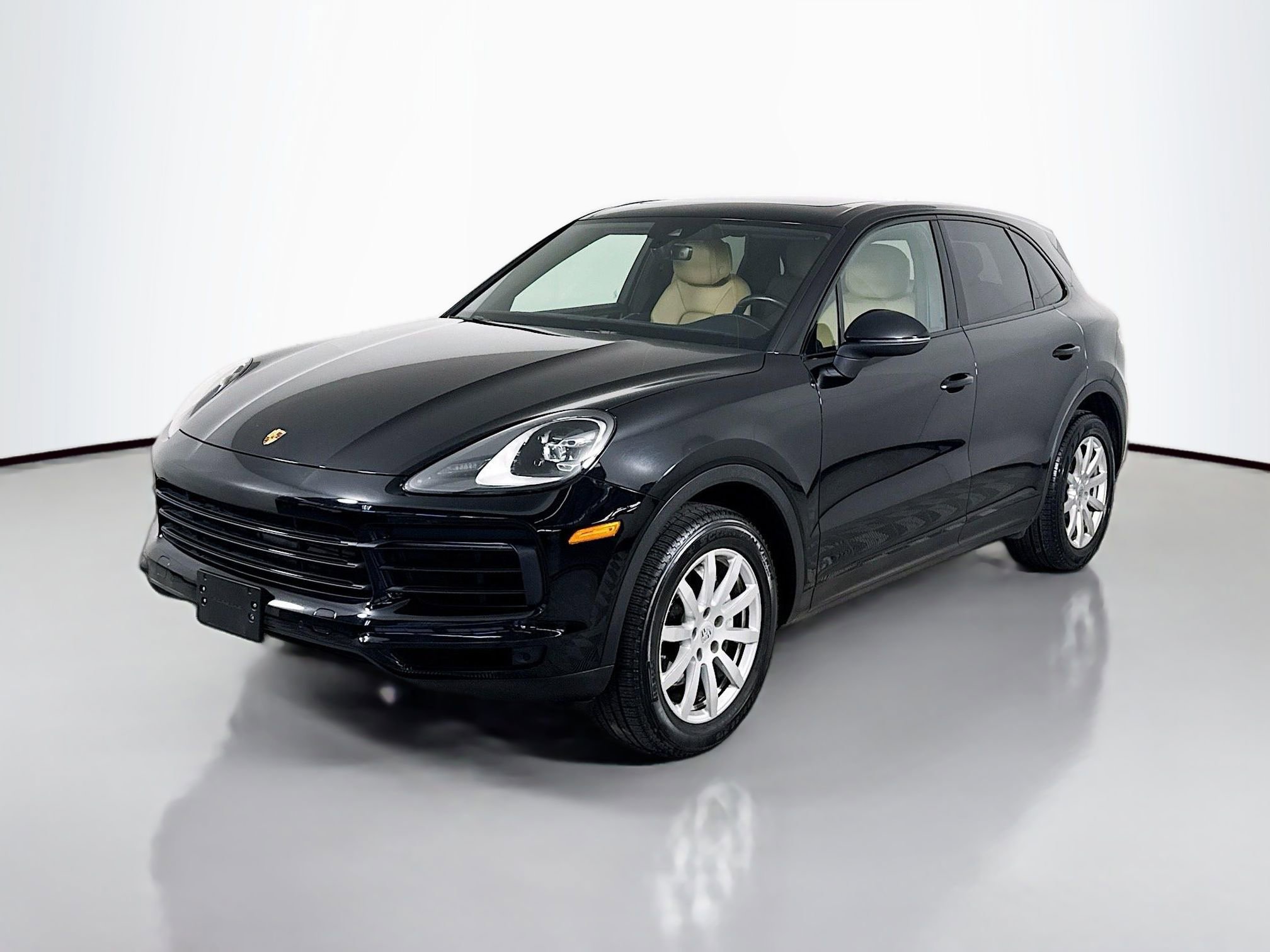 Certified 2020 Porsche Cayenne image 1