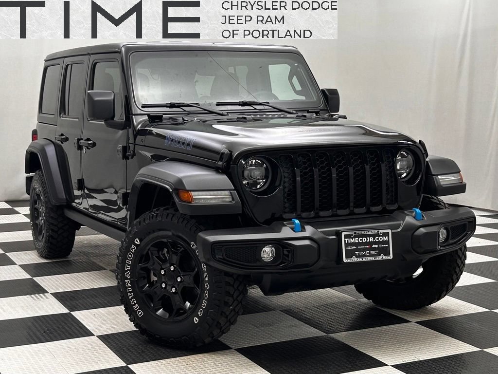 Used 2023 Jeep Wrangler Unlimited w/ Cold Weather Group AWD/4WD image 1