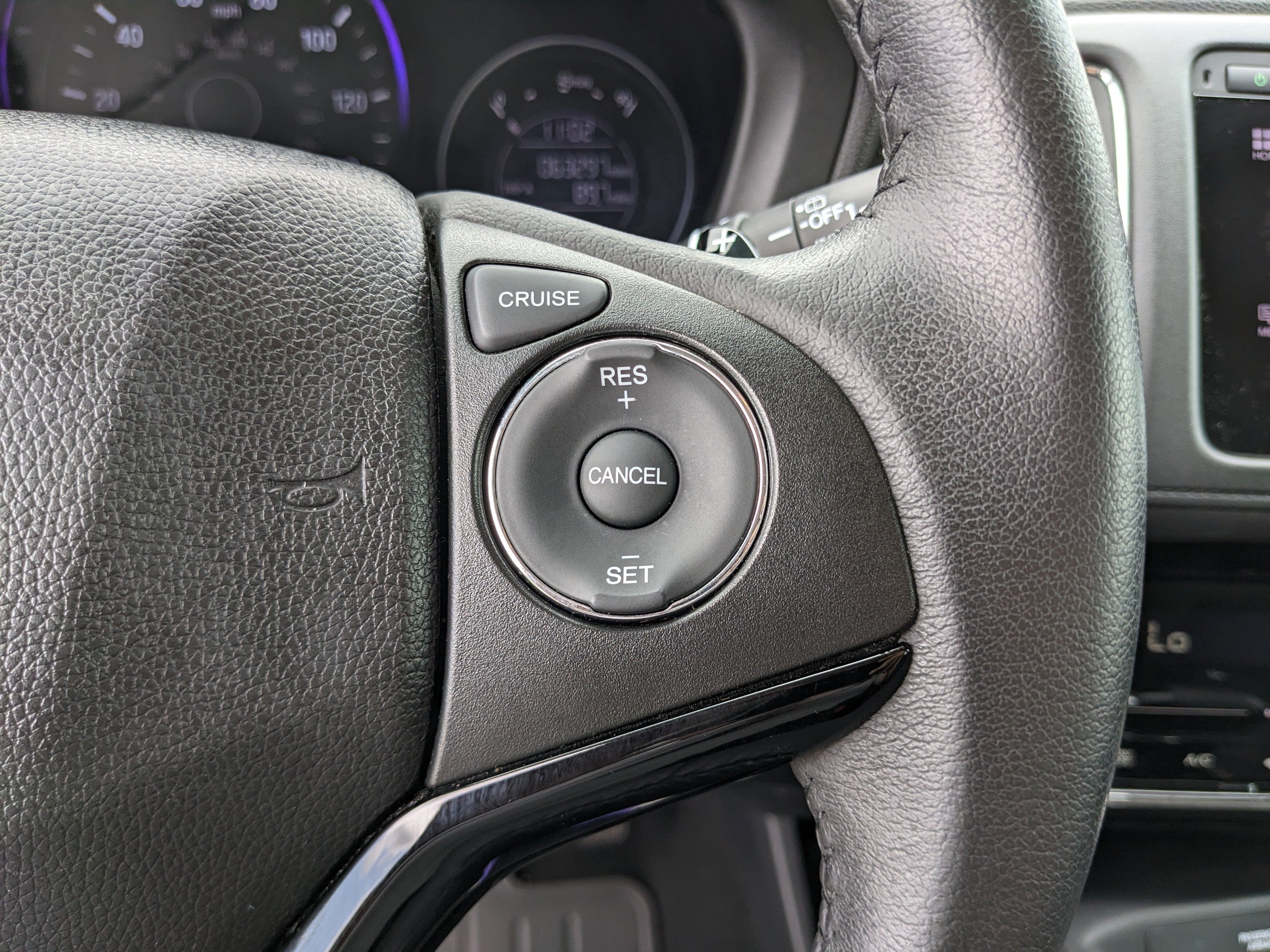 Used 2018 Honda HR-V EX-L image 32