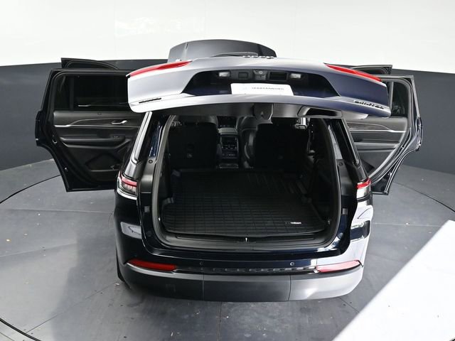Used 2024 Jeep Grand Cherokee L Limited w/ Luxury Tech Group II AWD/4WD image 44