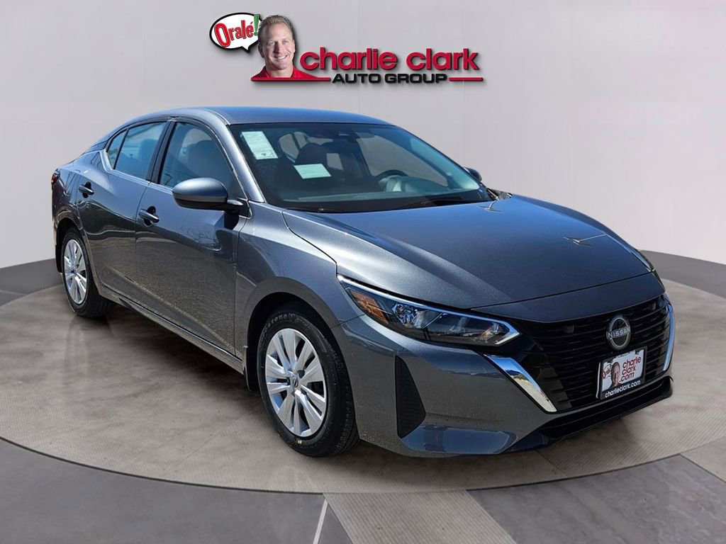 Used 2025 Nissan Sentra S image 8